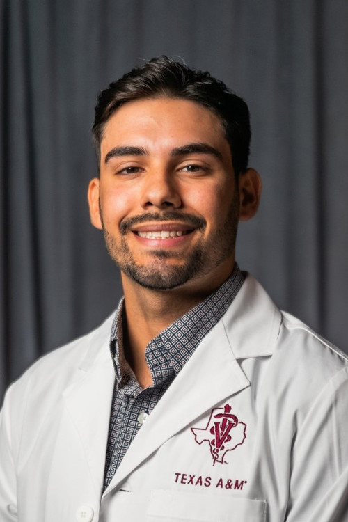 Marco Rivera, DVM